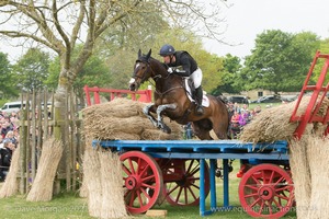 Oliver Townend riding Samuel Thomas II at Mike Weaver's Haywain - Badminton Horse Trials 2017