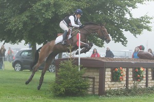 Pippa Funnell riding MIRAGE D&#x27;ELLE at the Cotswold Life Stone Tables in the CCI3* Event at the 2015 Blenheim Palace International Horse Trials