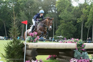 CAROLYN and Bella Innes Ker (156) in the CCI3* Cross Country at Blenheim Palace International Horse Trials 2017