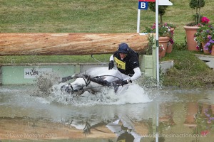 William Fox-Pitt riding DYNASTY comes to grief at the Hunter Field Water Complex (18A/B) - Gatcombe Festival of Eventing 2015