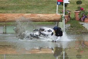 William Fox-Pitt riding DYNASTY comes to grief at the Hunter Field Water Complex (18A/B) - Gatcombe Festival of Eventing 2015