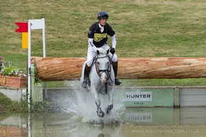 William Fox-Pitt riding THE SOAPDODGER at the Hunter Field Water Complex (18A/B) - Gatcombe Festival of Eventing 2015