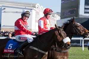 The Druids Nephew & Barry Geraghty win the Ultima Business Solutions Handicap Chase for Neil Mulholland.