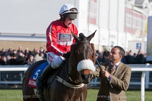 The Druids Nephew & Barry Geraghty win the Ultima Business Solutions Handicap Chase for Neil Mulholland.