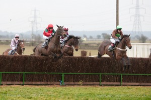 Heythrop Hunt Point to Point Races at Cocklebarrow 2014. 1st race: BA Hull Restricted Race.