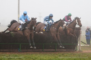 Heythrop Hunt Point to Point Races at Cocklebarrow 2014. 4th race: 5th race: Savills Lord Ashton of Hyde's Cup Men's Open Race.