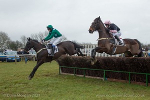 Baths Well and Karasakal in the Hunt Members Race