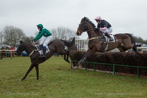 Baths Well and Karasakal in the Hunt Members Race