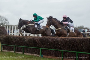 Baths Well and Karasakal in the Hunt Members Race