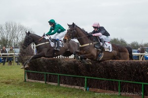 Baths Well and Karasakal in the Hunt Members Race