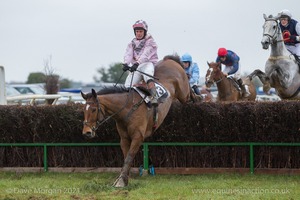 Iberico leads to go on and win the Kings Head Bledington PPORA race