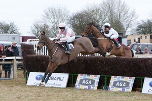 Heythrop Hunt Point to Point Races - Cocklebarrow Sunday 25th January 2015. 2nd Race: The Knight Frank Heythrop Hunt Members, Subscribers & Farmers Race.