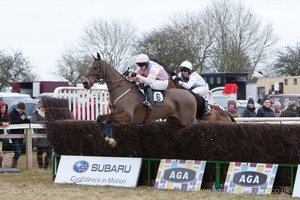 Heythrop Hunt Point to Point Races - Cocklebarrow Sunday 25th January 2015. 2nd Race: The Knight Frank Heythrop Hunt Members, Subscribers & Farmers Race.