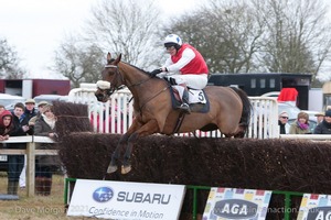 Heythrop Hunt Point to Point Races - Cocklebarrow Sunday 25th January 2015. 2nd Race: The Knight Frank Heythrop Hunt Members, Subscribers & Farmers Race.